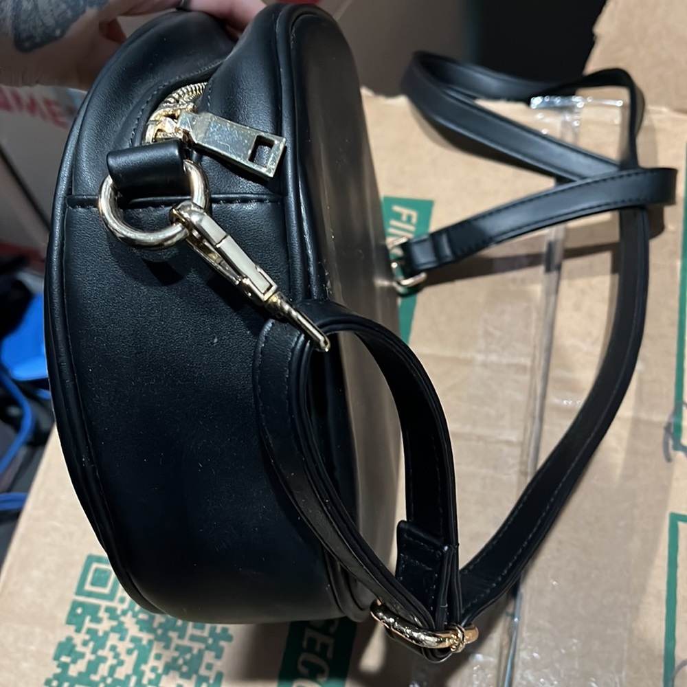 Purse - Picture 3 of 3